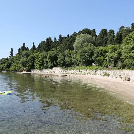 Scheria's Mon Repos * Corfu (city)